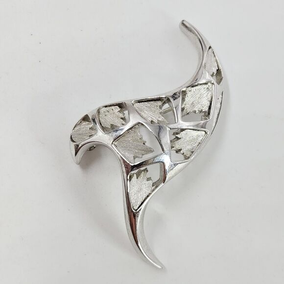 Vintage Crown Trifari Atomic MCM Unique Brooch Abstract Pointed Silver Tone - Picture 1 of 5
